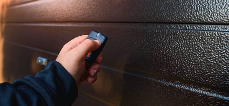 automatic door opener with remote control in Lomita