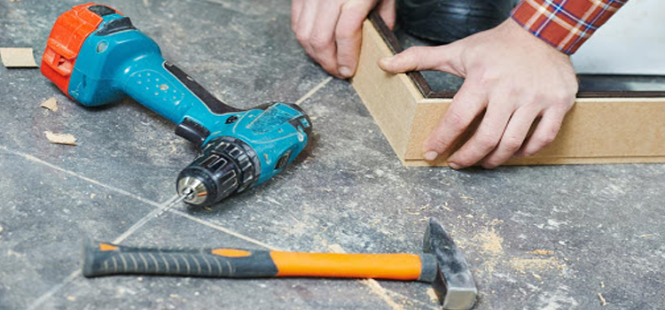 broken door frame repair Lomita