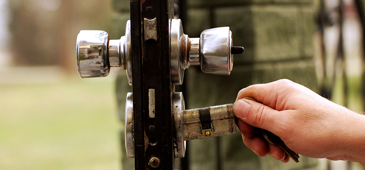 front door latch repair Lomita