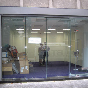 shop front door repair Lomita
